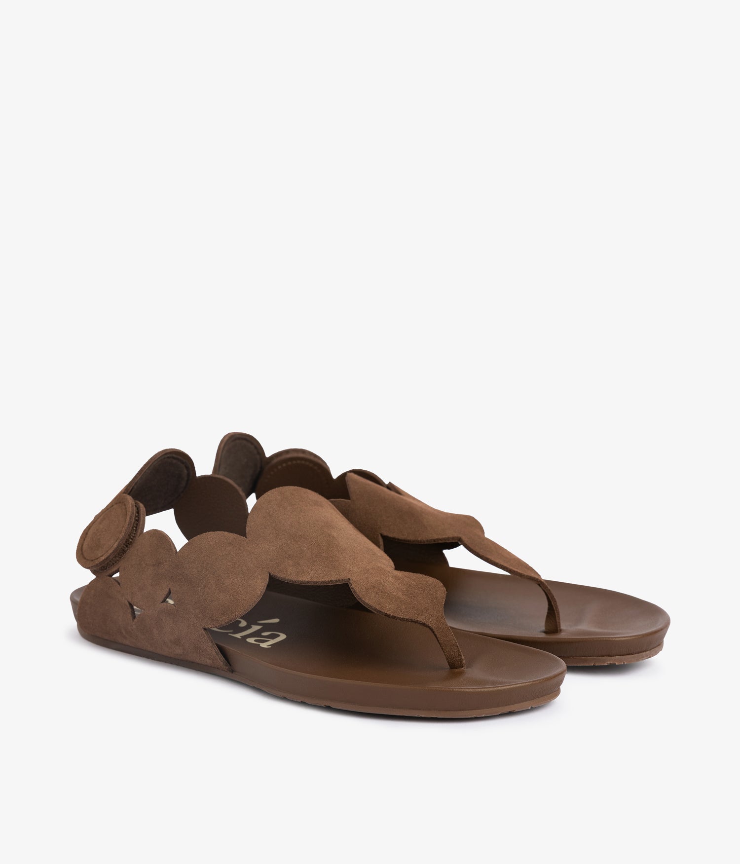 Flat sandal in brown suede| Jamee | Spring Summer 26 | | Pedro García