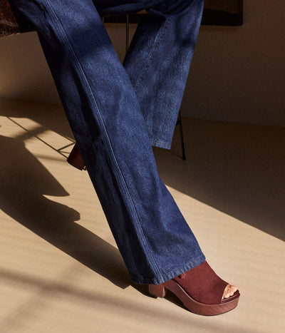 daura / brunette castoro-brunette pine