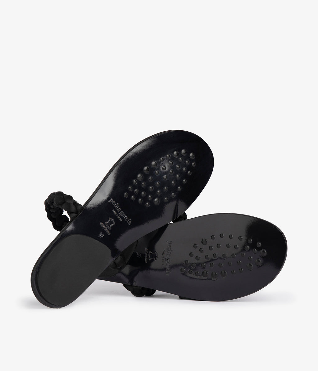 PIPA 02BLACKSATIN 05
