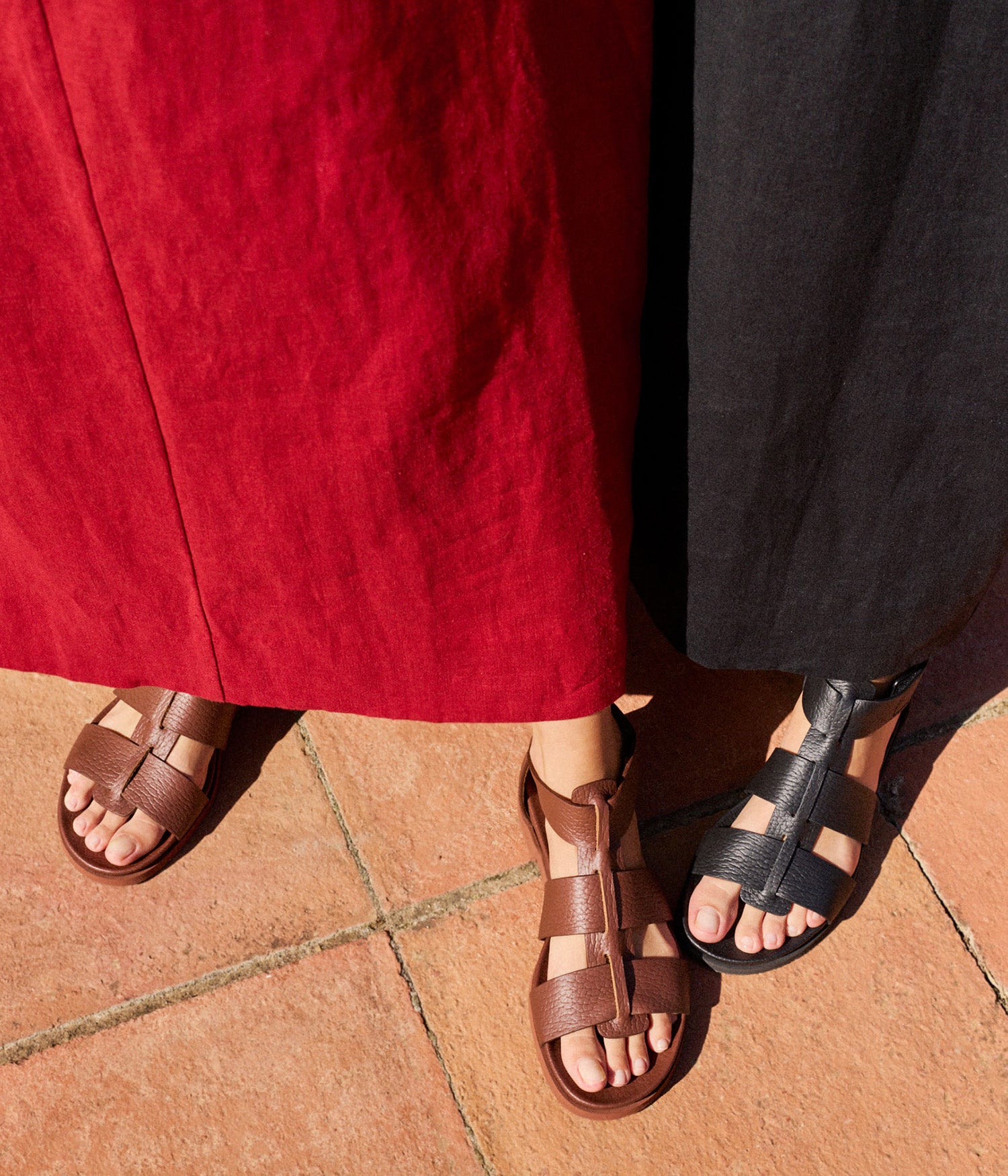 Anatomical fisherman sandal in black leather | Jessica | Spring