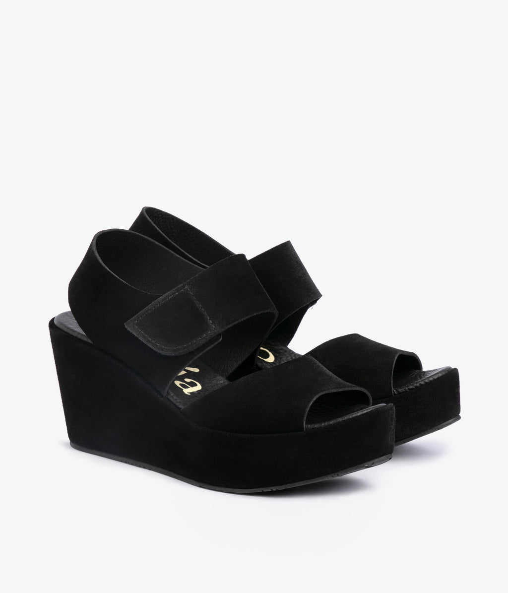 helen / black castoro
