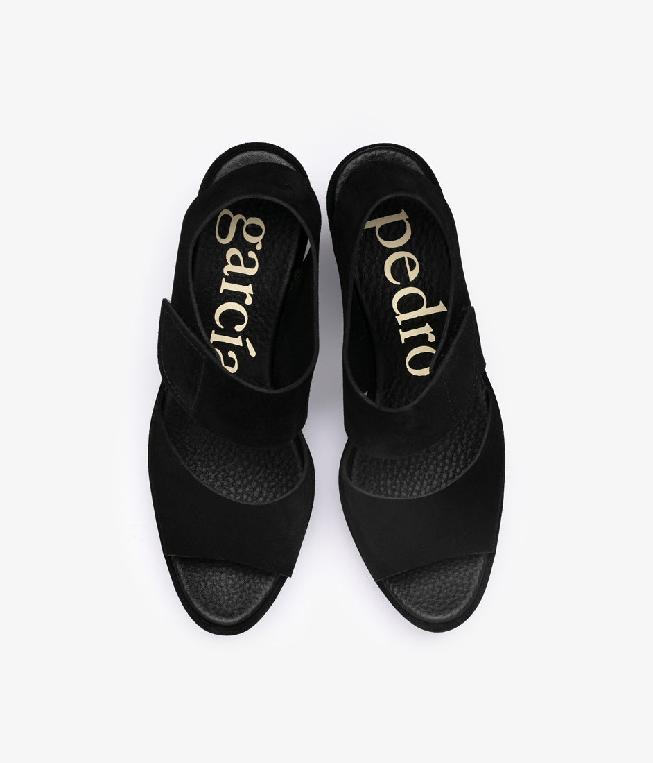 helen / black castoro