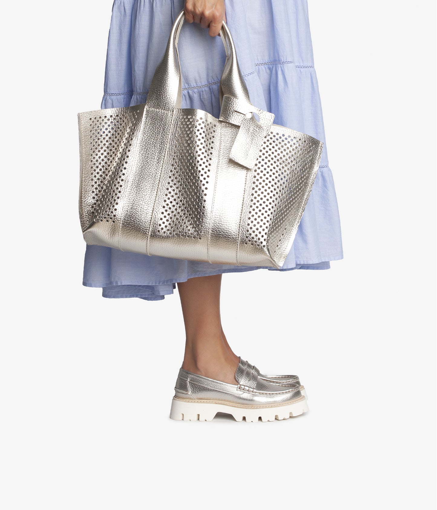 perfed tote / sterling cervo lame