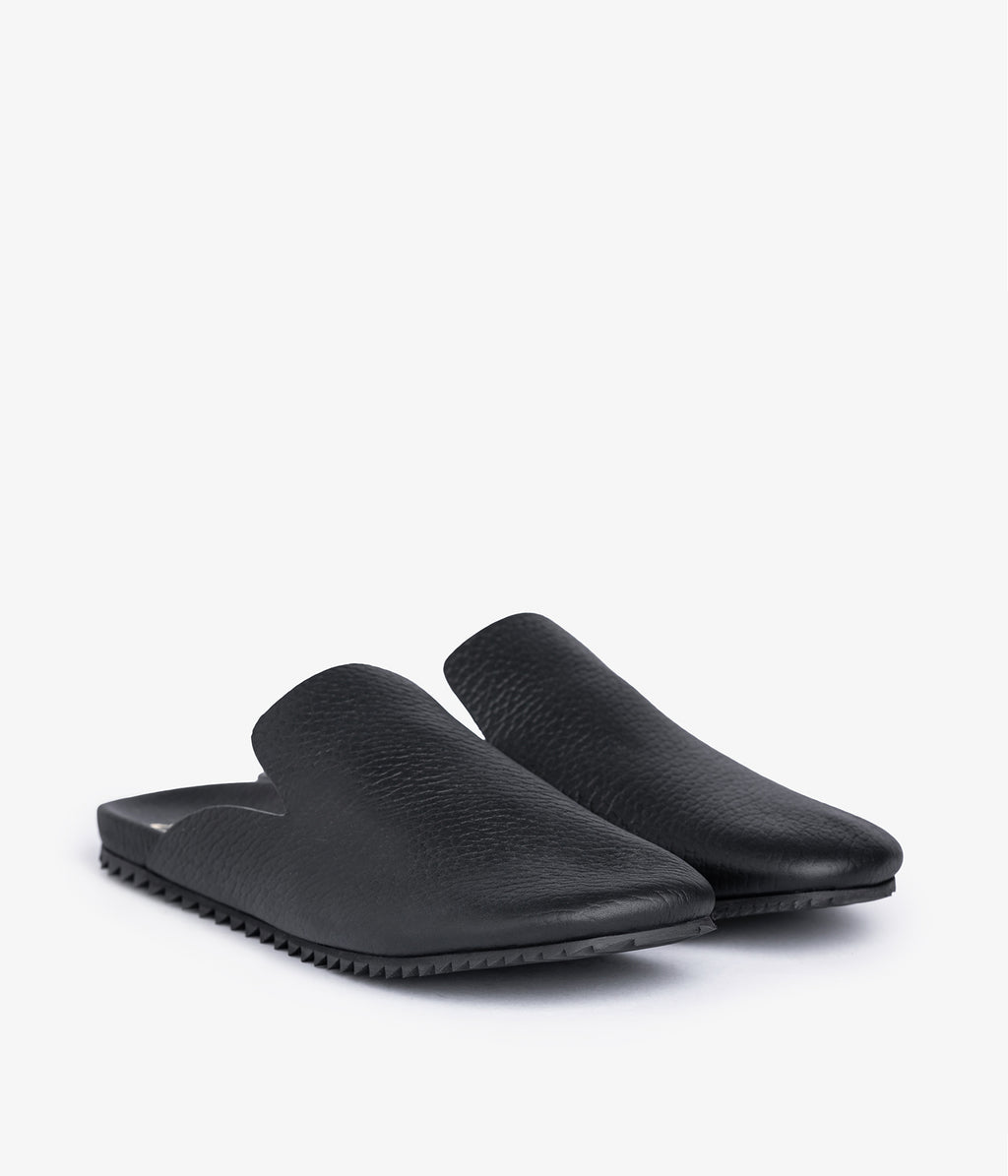 black leather mule braidy pedro garcia 1