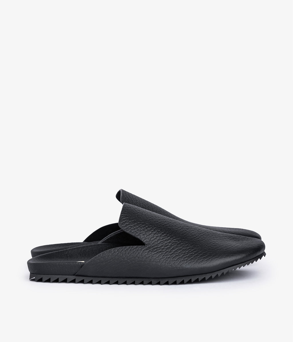 black leather mule braidy pedro garcia 3
