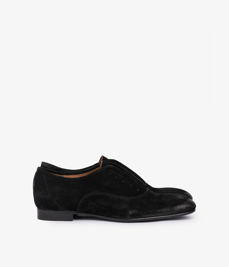 gerti / black bessie suede