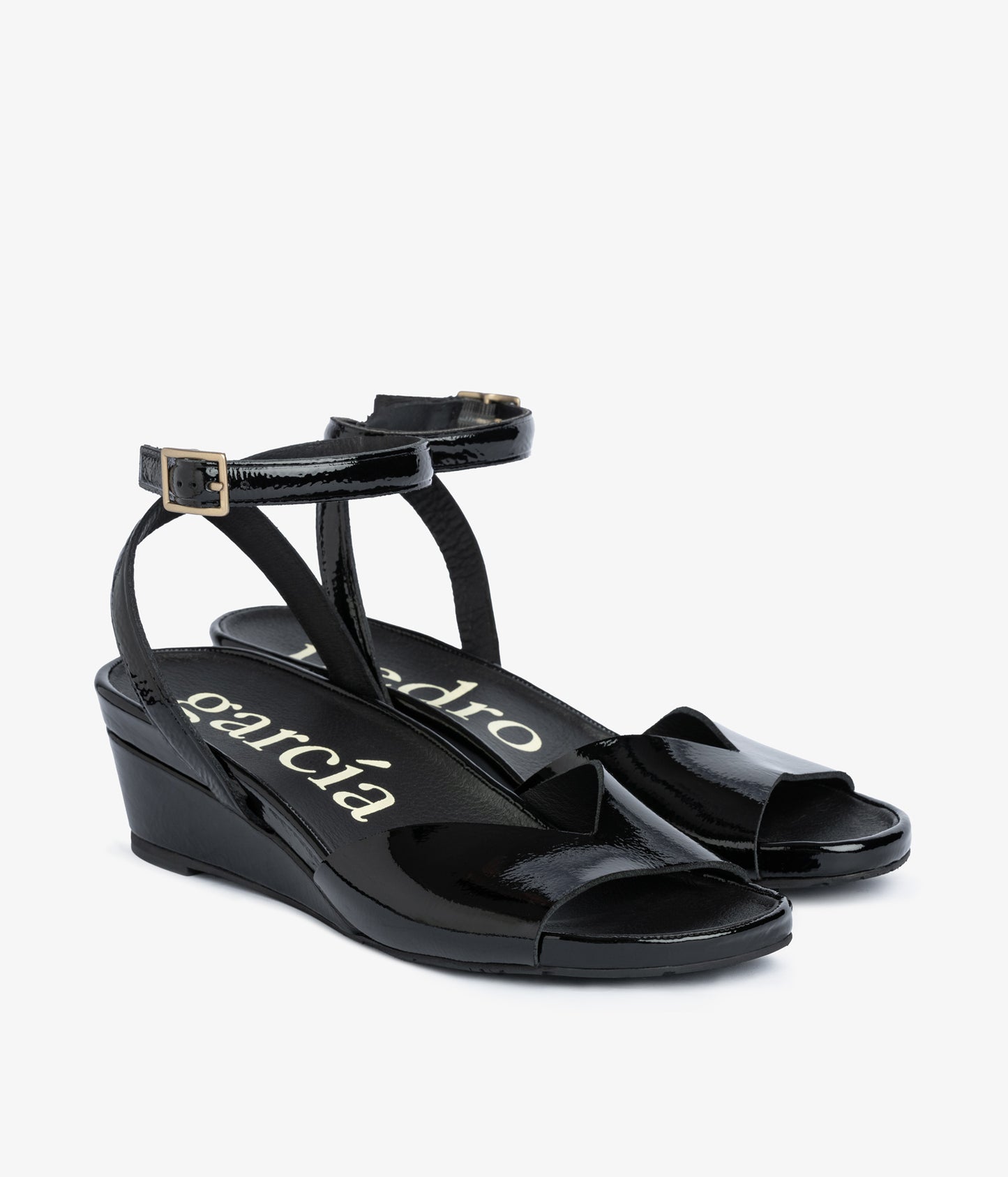 wamika / black castoro naplack
