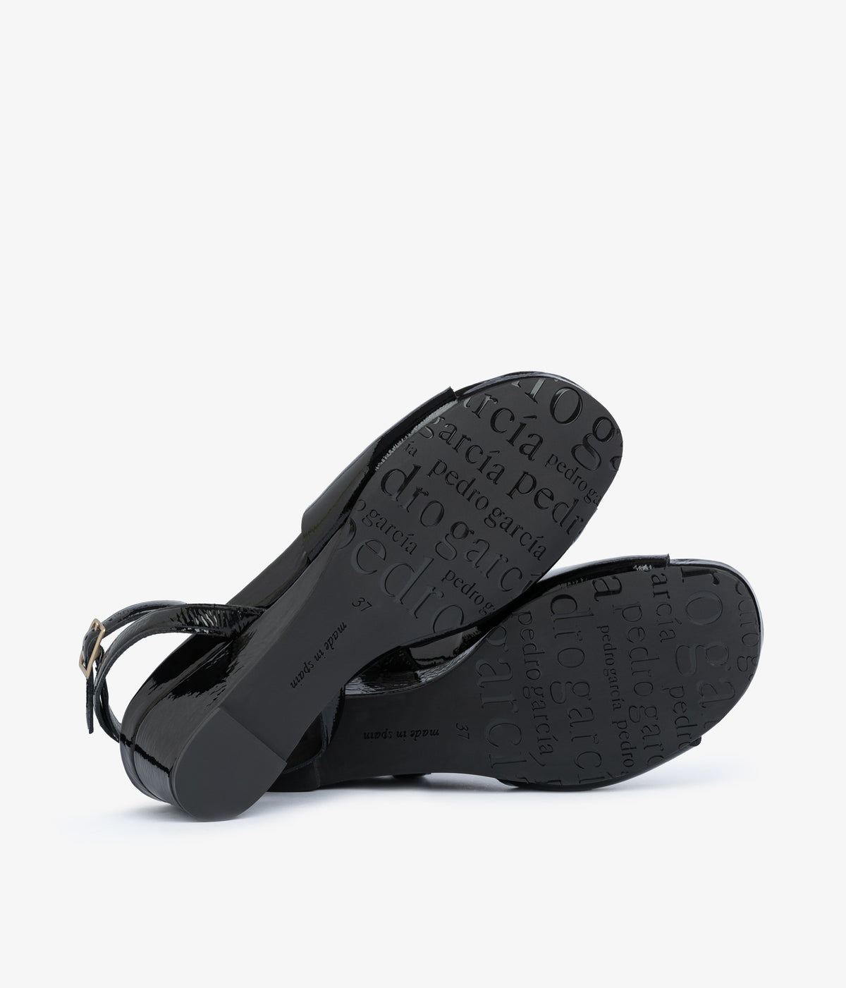 wamika / black castoro naplack