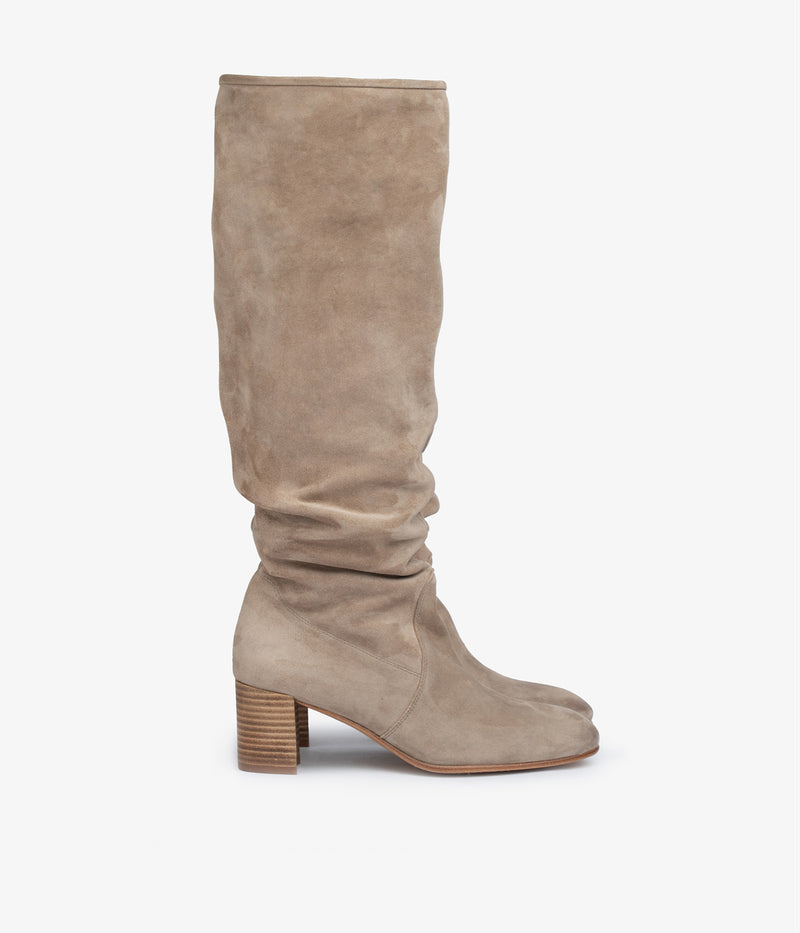 xantia / truffle bessie suede