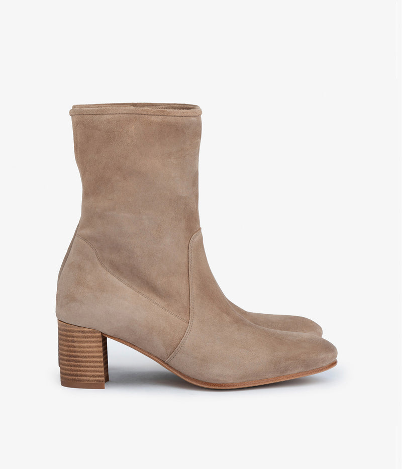 xilan / truffle bessie suede