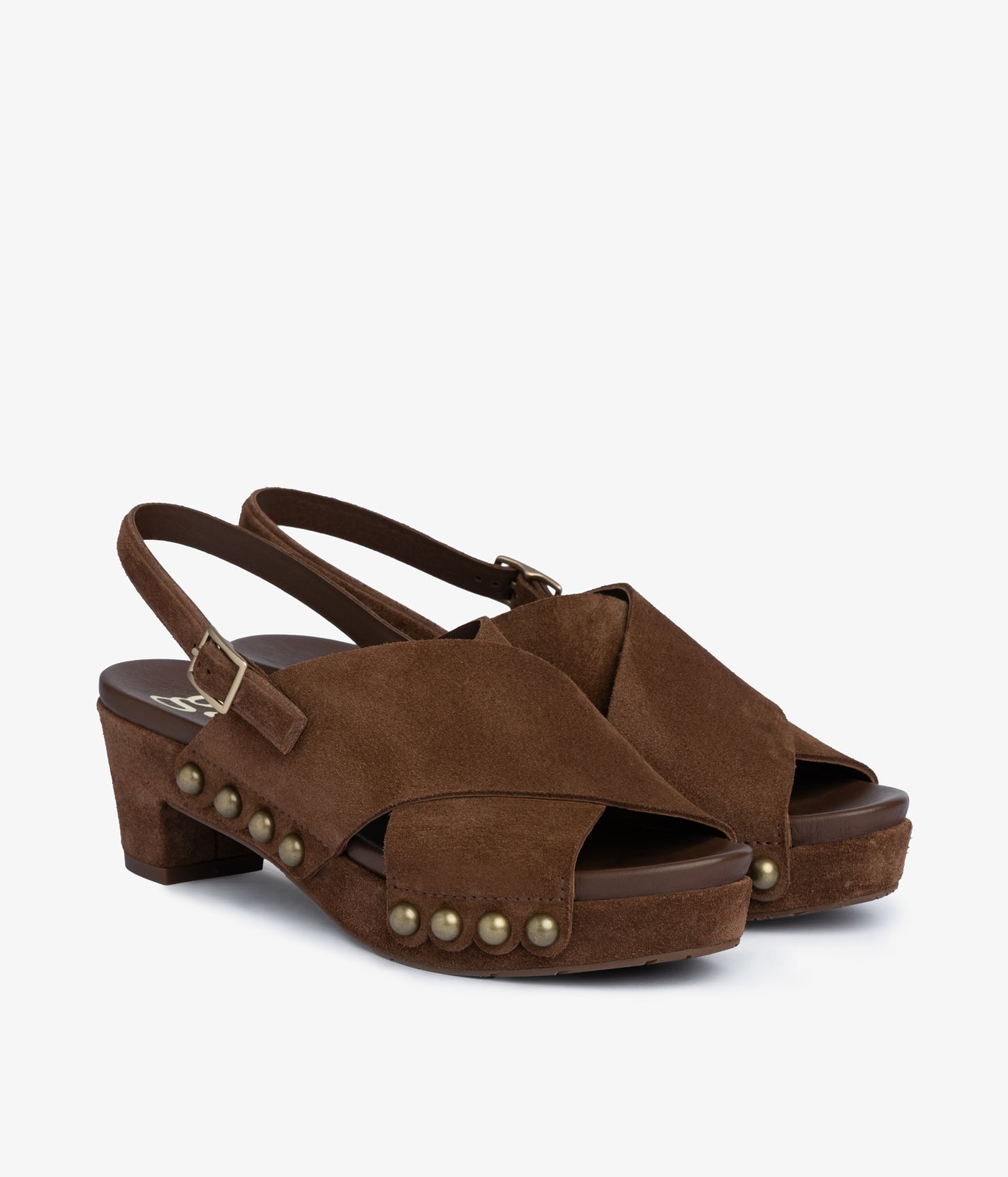 nekane / chestnut castoro