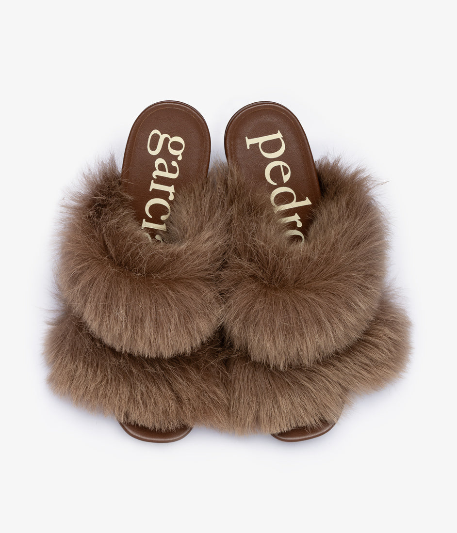 cissy / chestnut churra