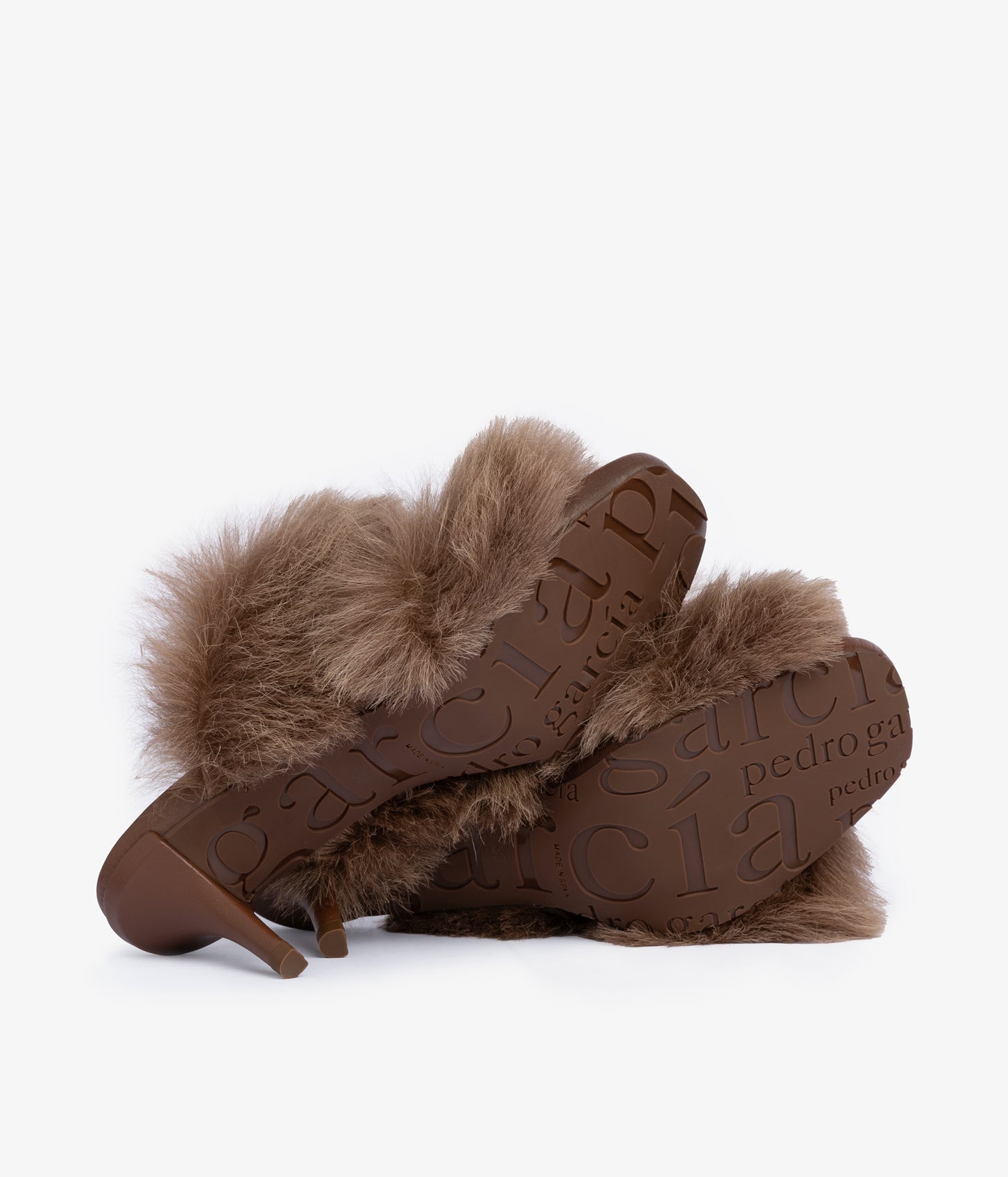 cissy / chestnut churra