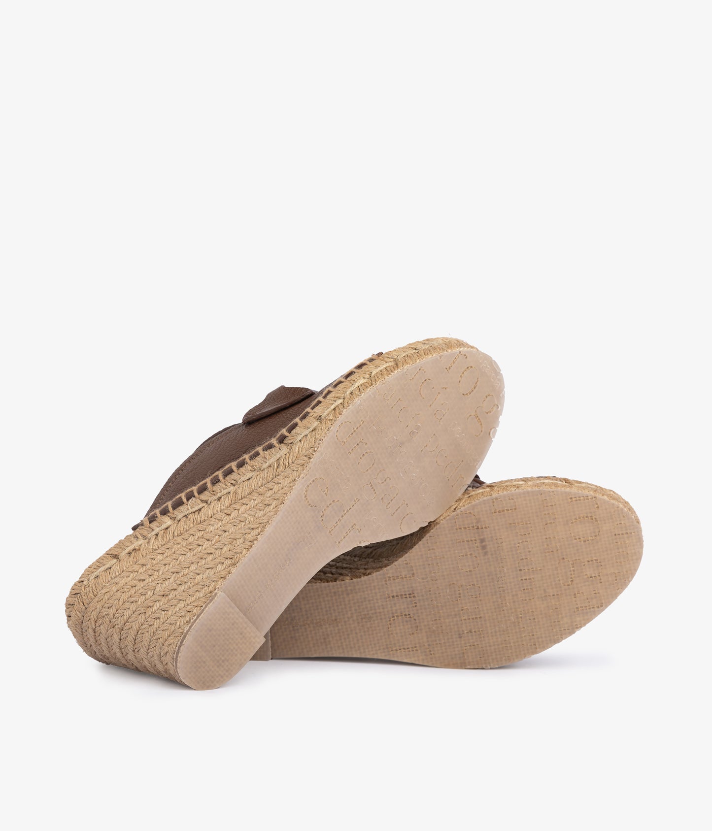 oliveta / chestnut petitgrain-wenge