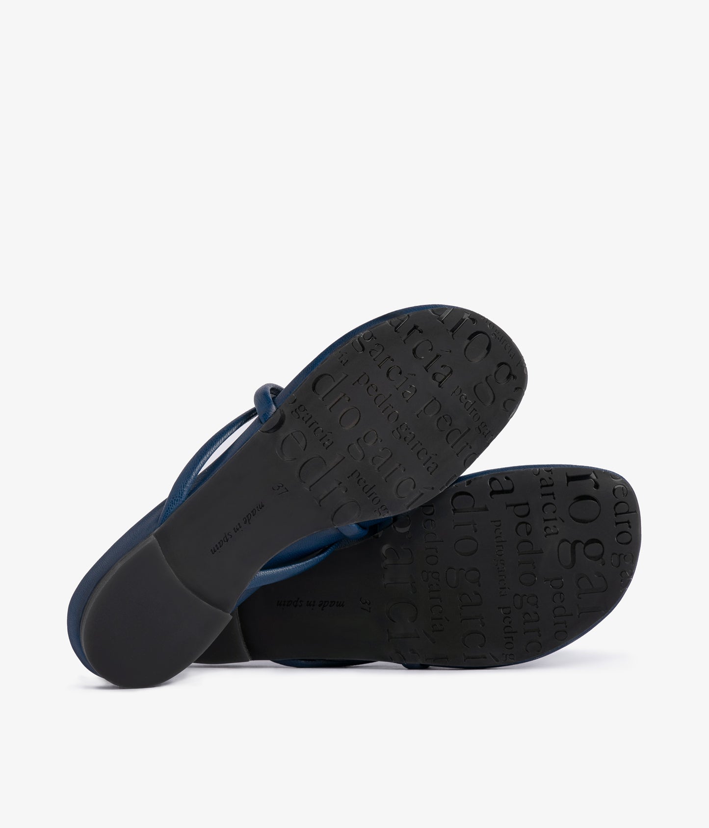 belany / midnight caprine