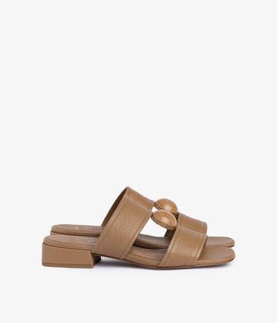 eris / beige petitgrain oak