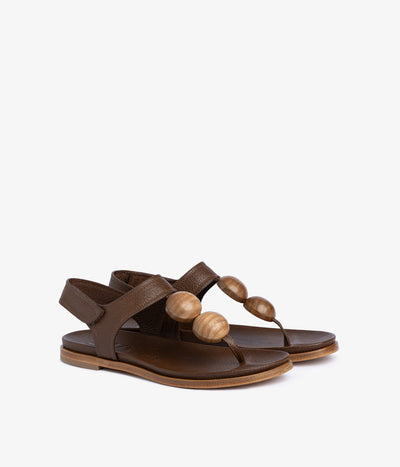 jovanka / chestnut petitgrain-walnut