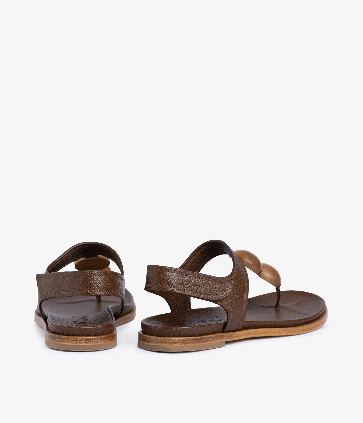 jovanka / chestnut petitgrain-walnut
