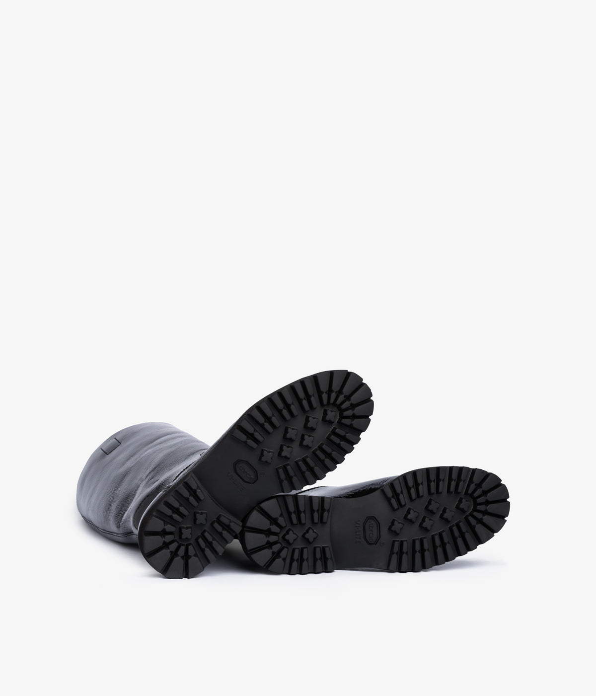 sunta / black castoro naplack