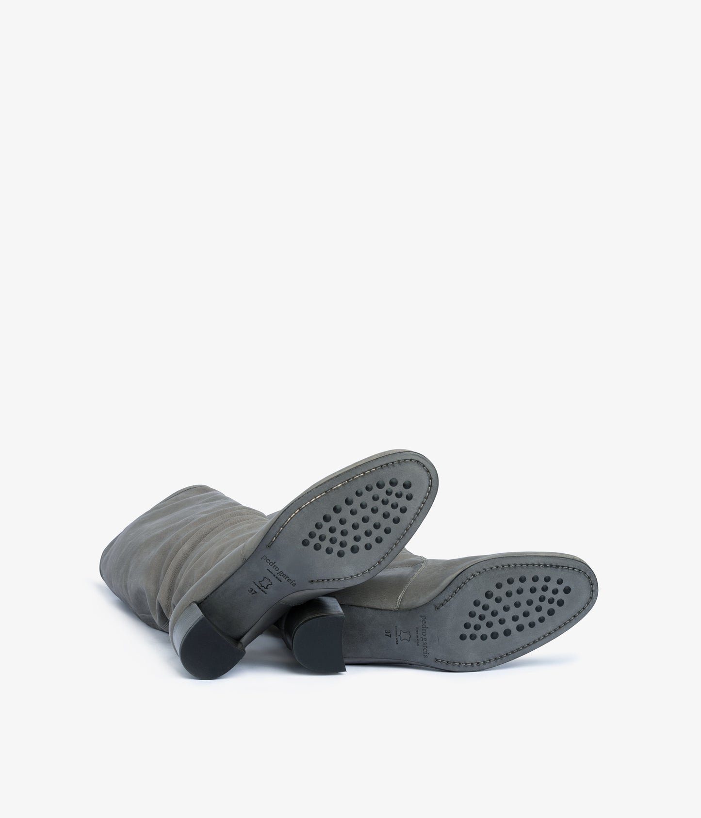 xantia / grey clarabelle