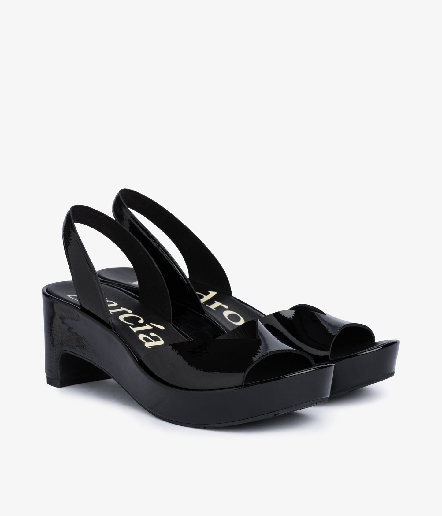 darinka / black castoro naplack