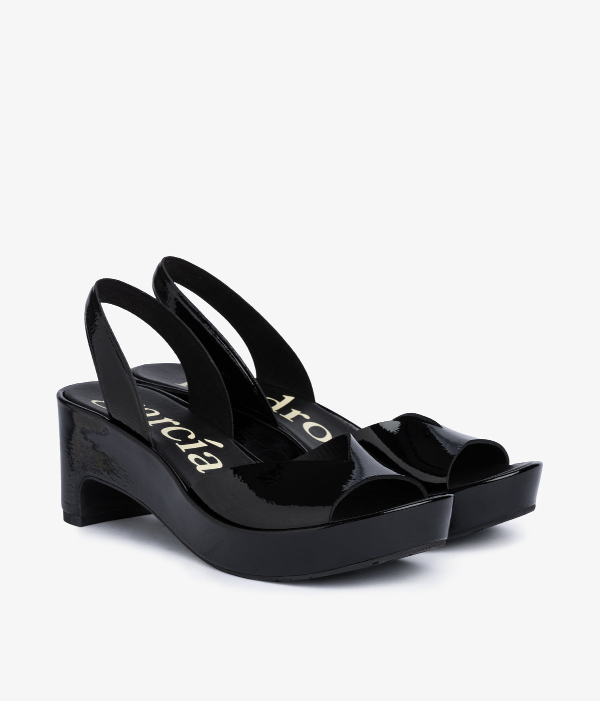 darinka / black castoro naplack