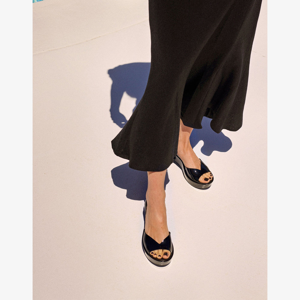 darinka / black castoro naplack