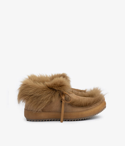 jadine / tan suede churra