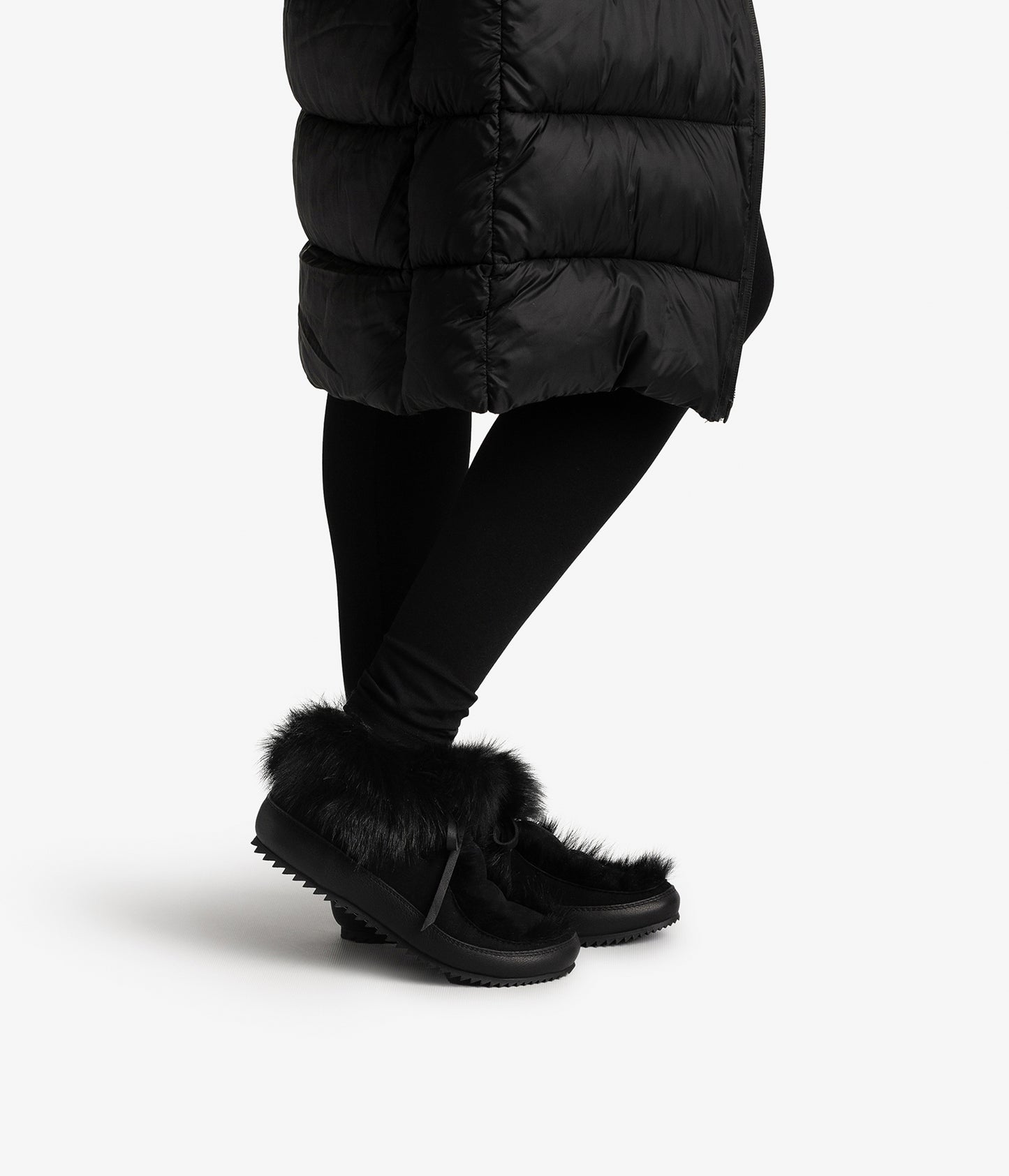 jadine / black suede churra