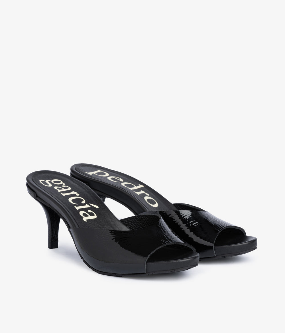 welch / black castoro naplack