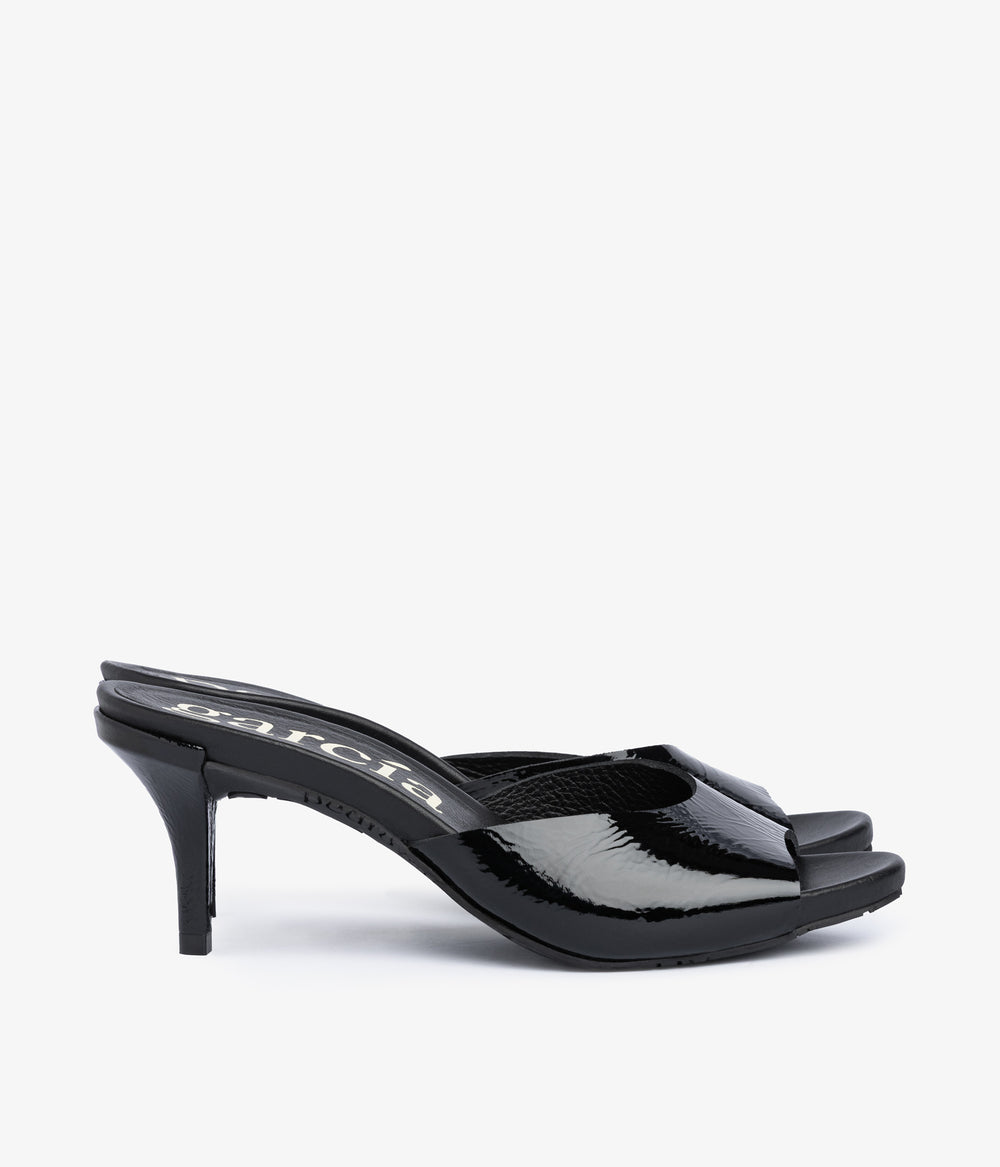 welch / black castoro naplack