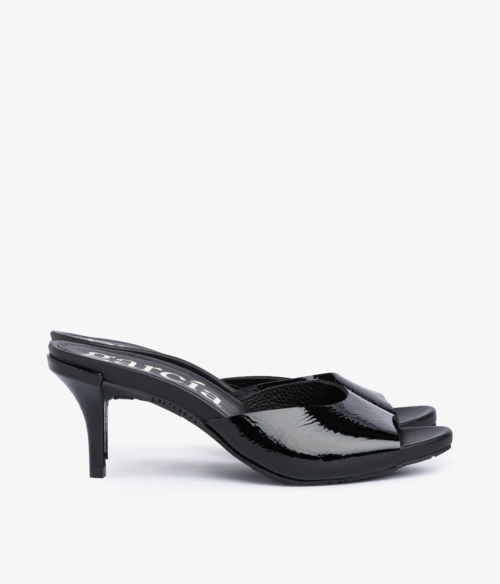welch / black castoro naplack