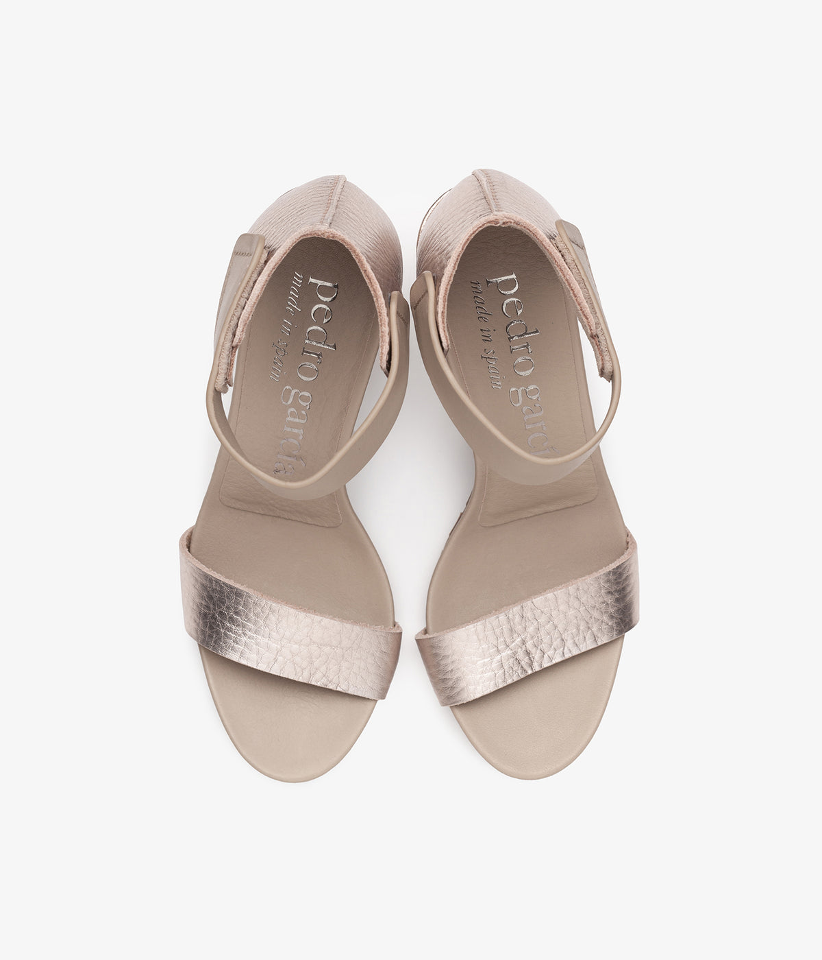 pedro garcia midi metallic beige sandal ess 4