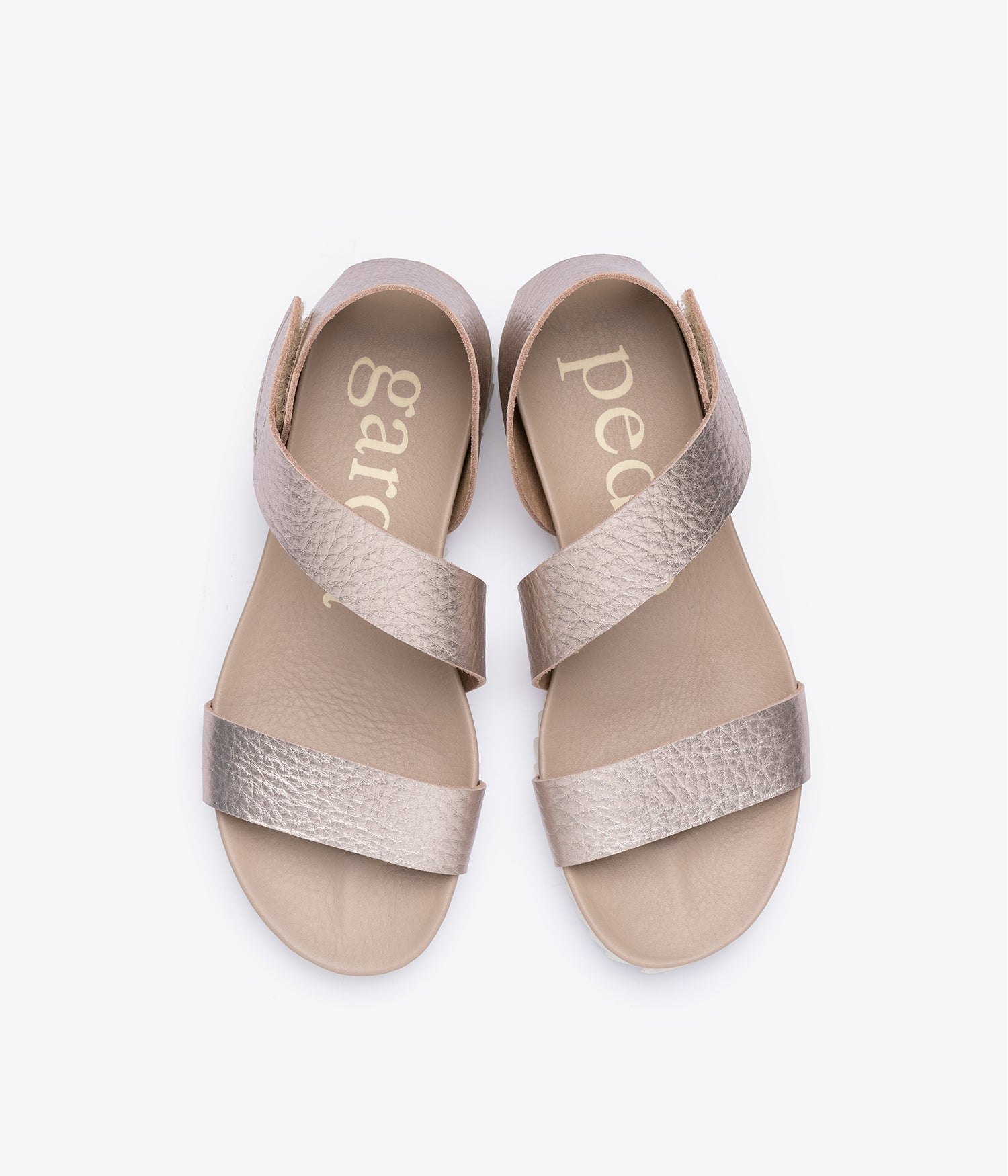 Flat sandal in beige metallic leather | Jedda | Essentials