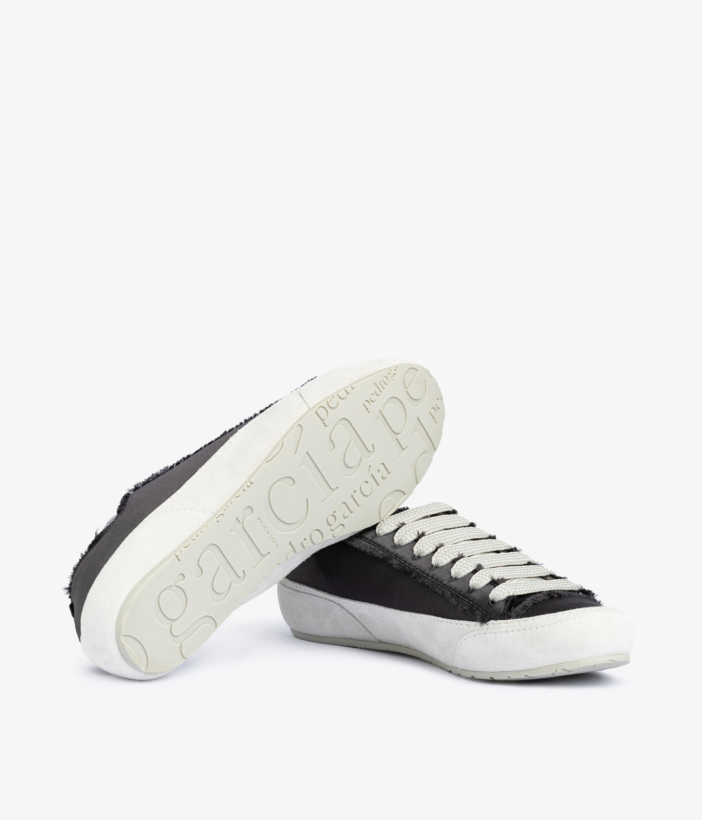 parson / off black satin