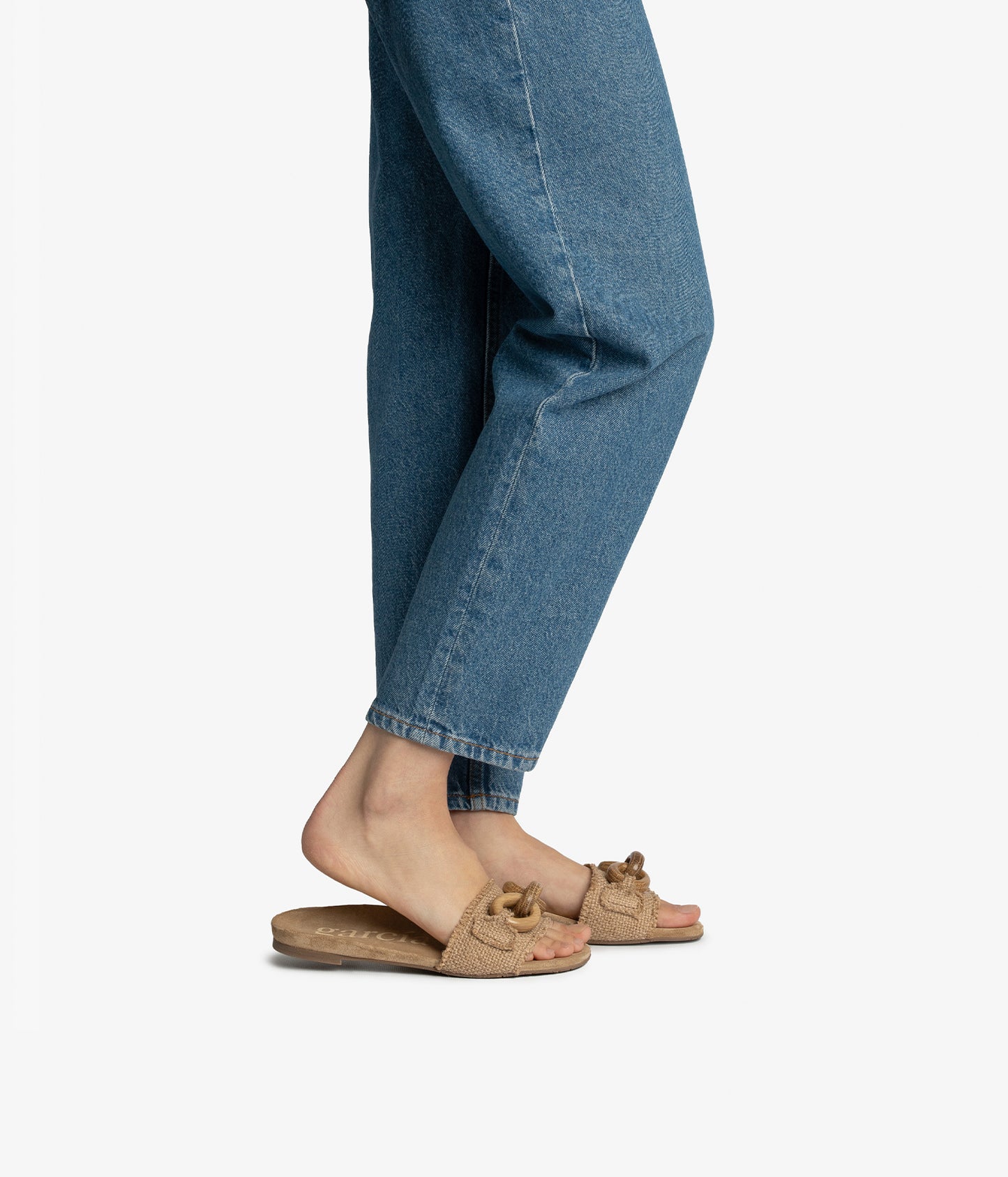 biella / natural burlap-oak