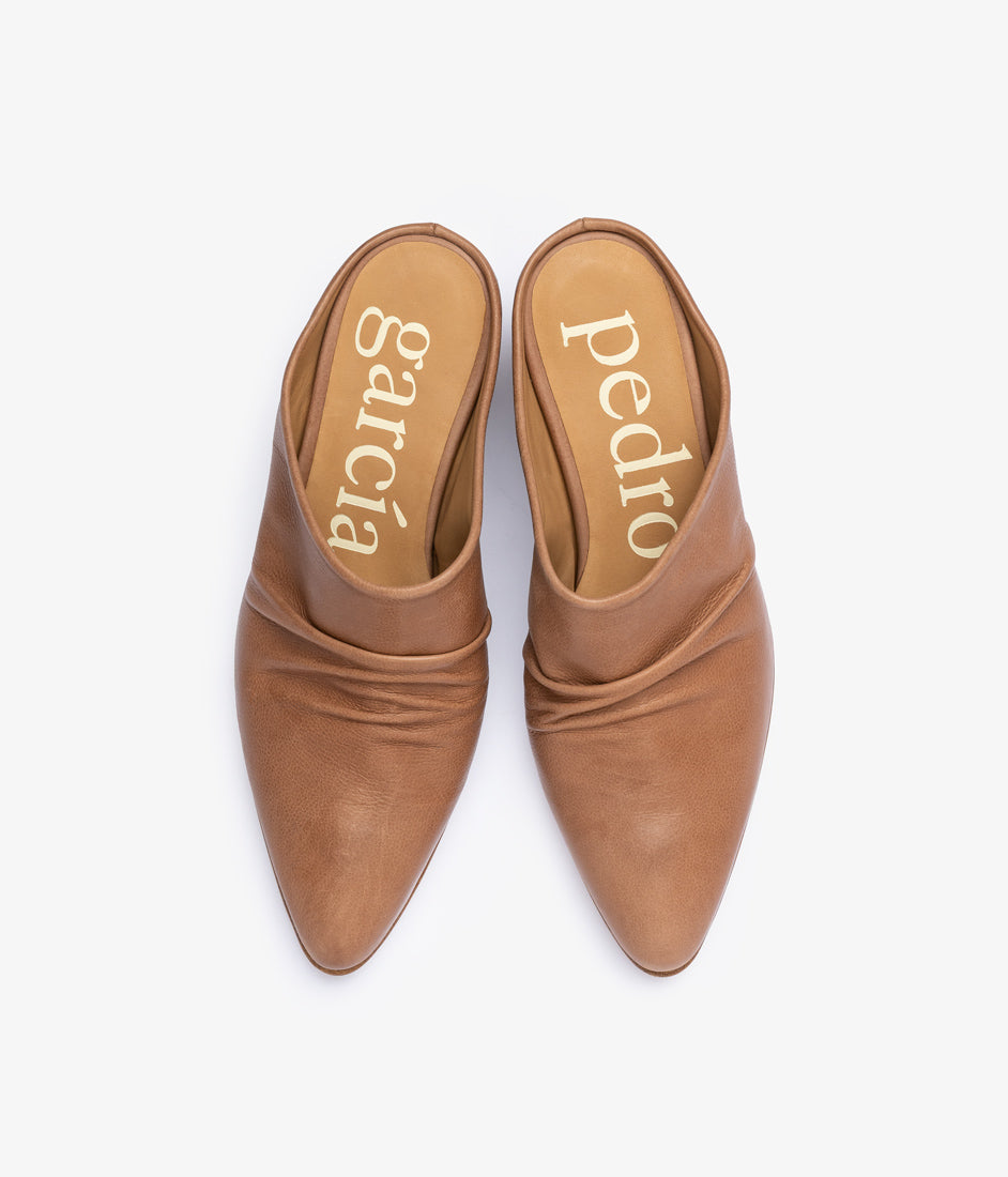 helenka / pecan clarabelle