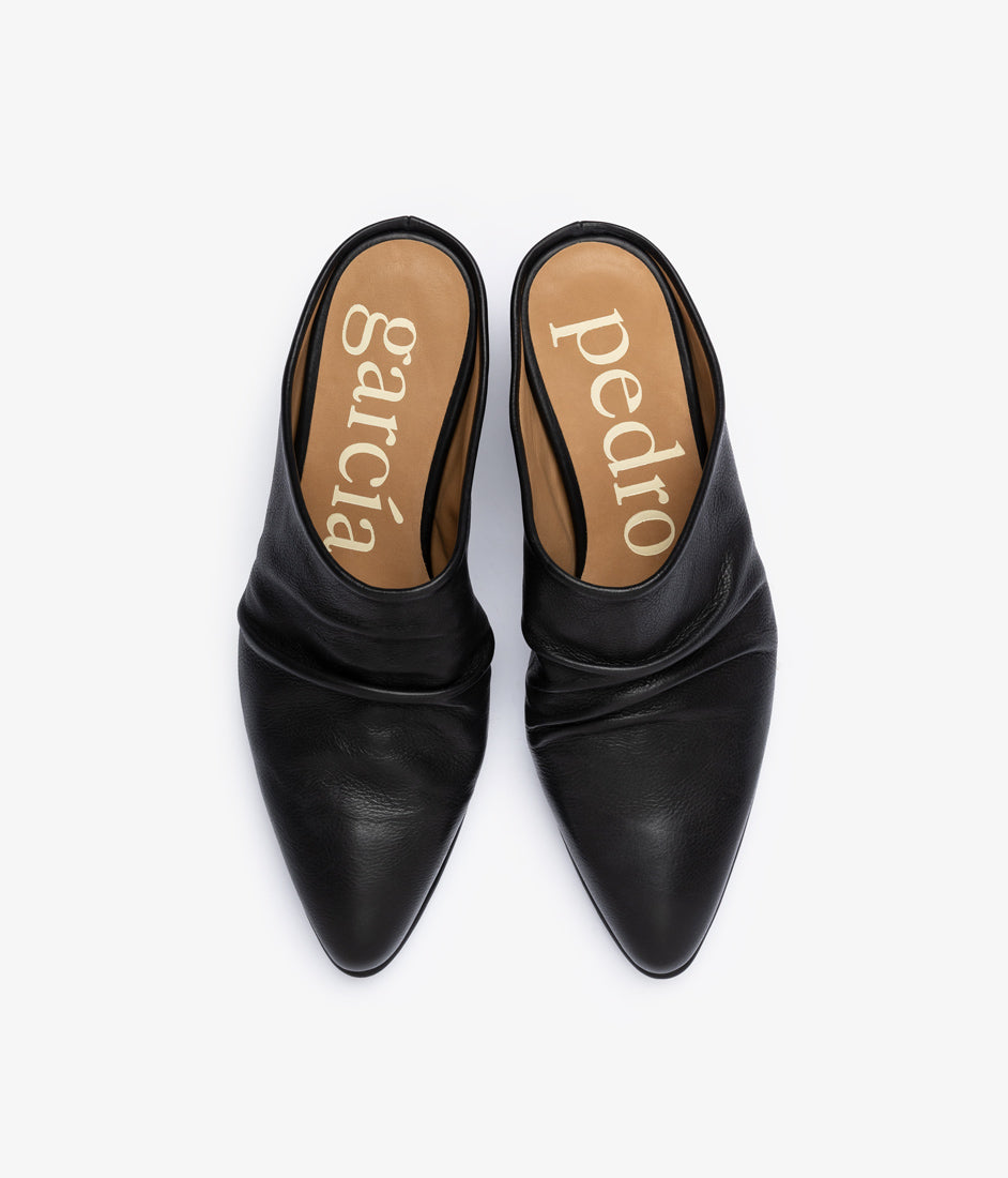 helenka / black clarabelle