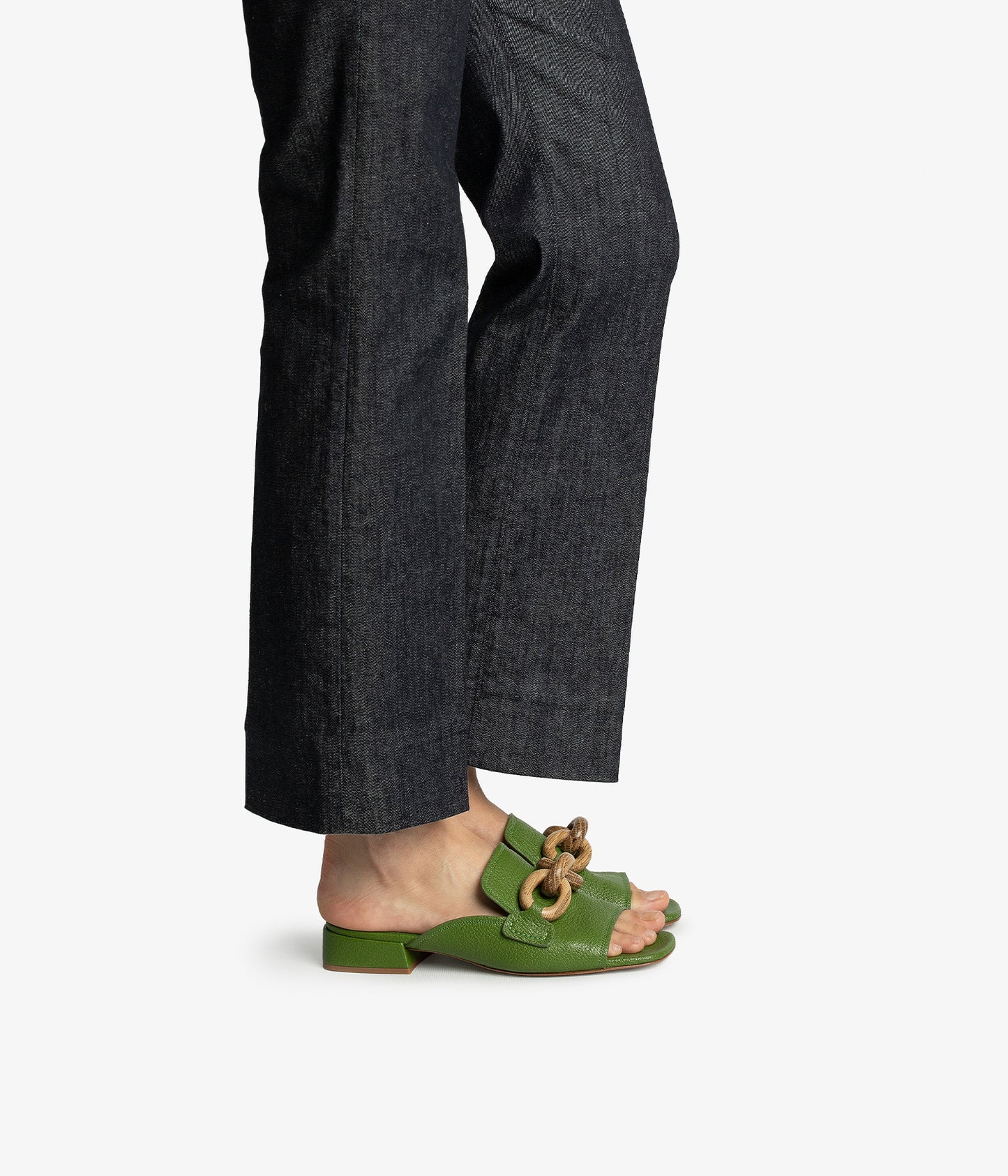 enna / palm petitgrain oak