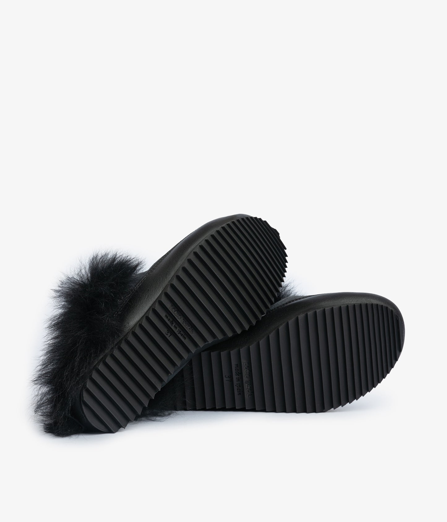 jan / black suede churra