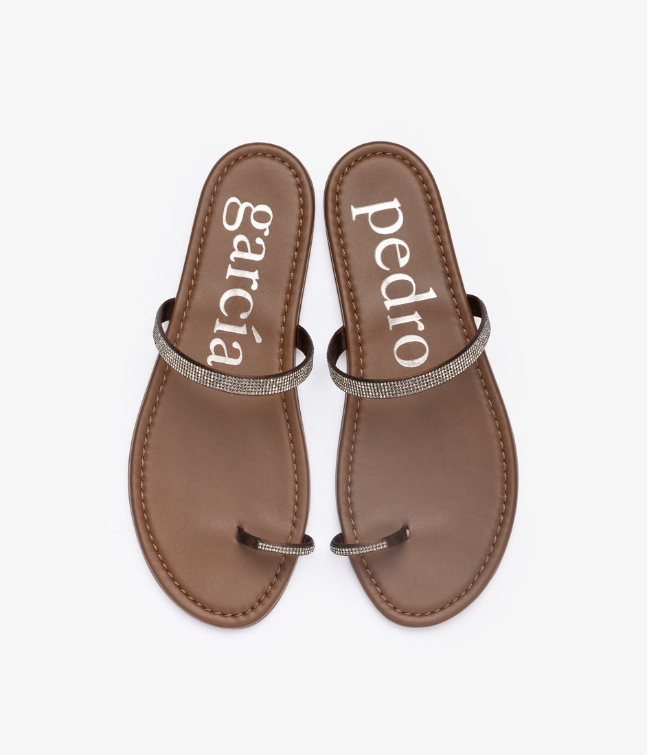 pita / nutmeg satin-greige