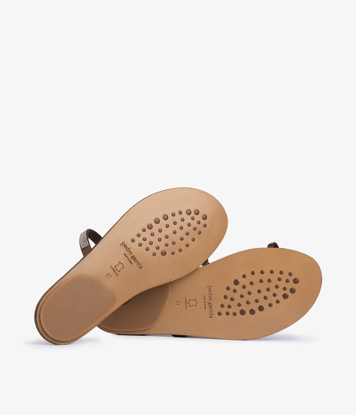 pita / nutmeg satin-greige