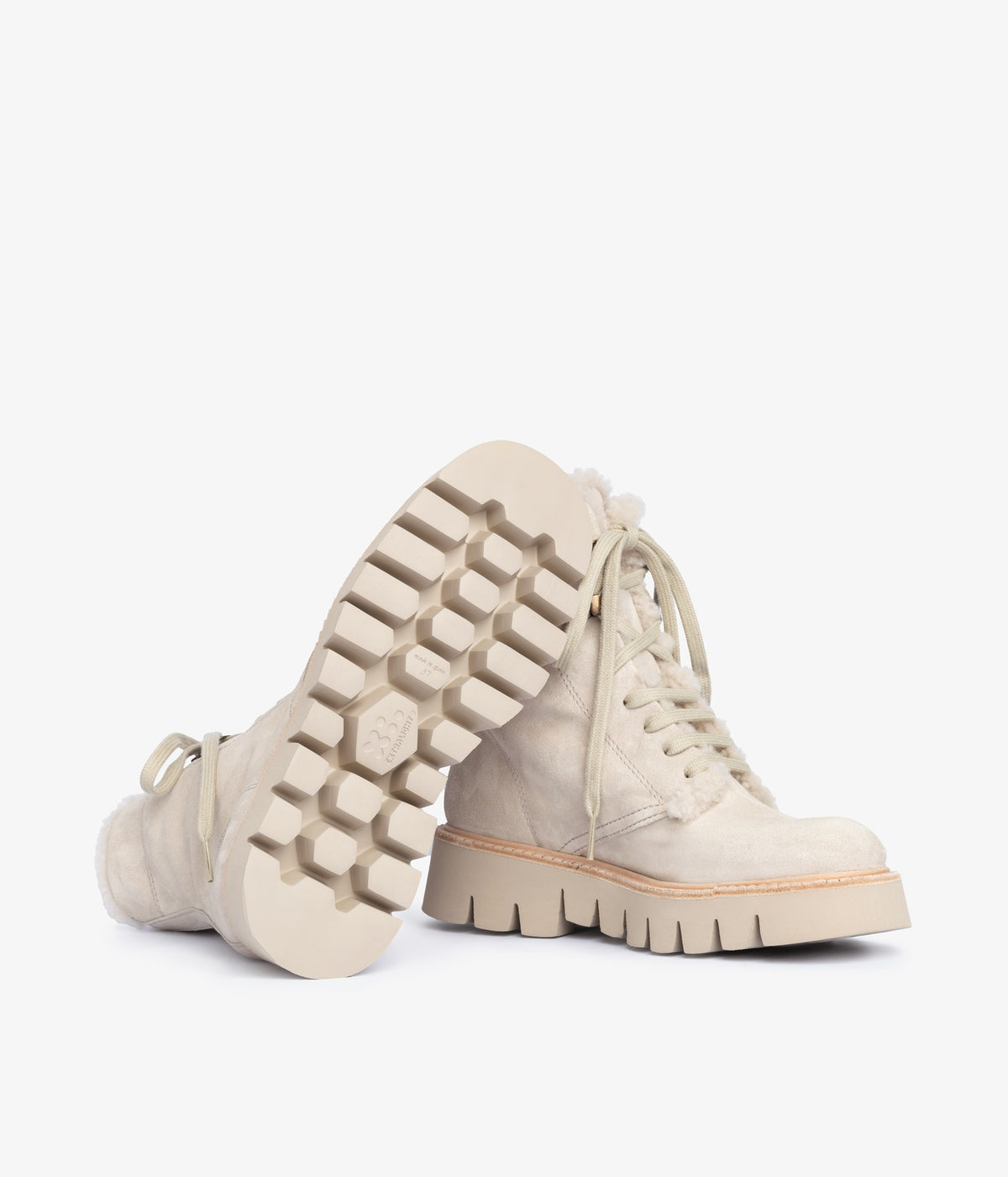 saira / nacre velour
