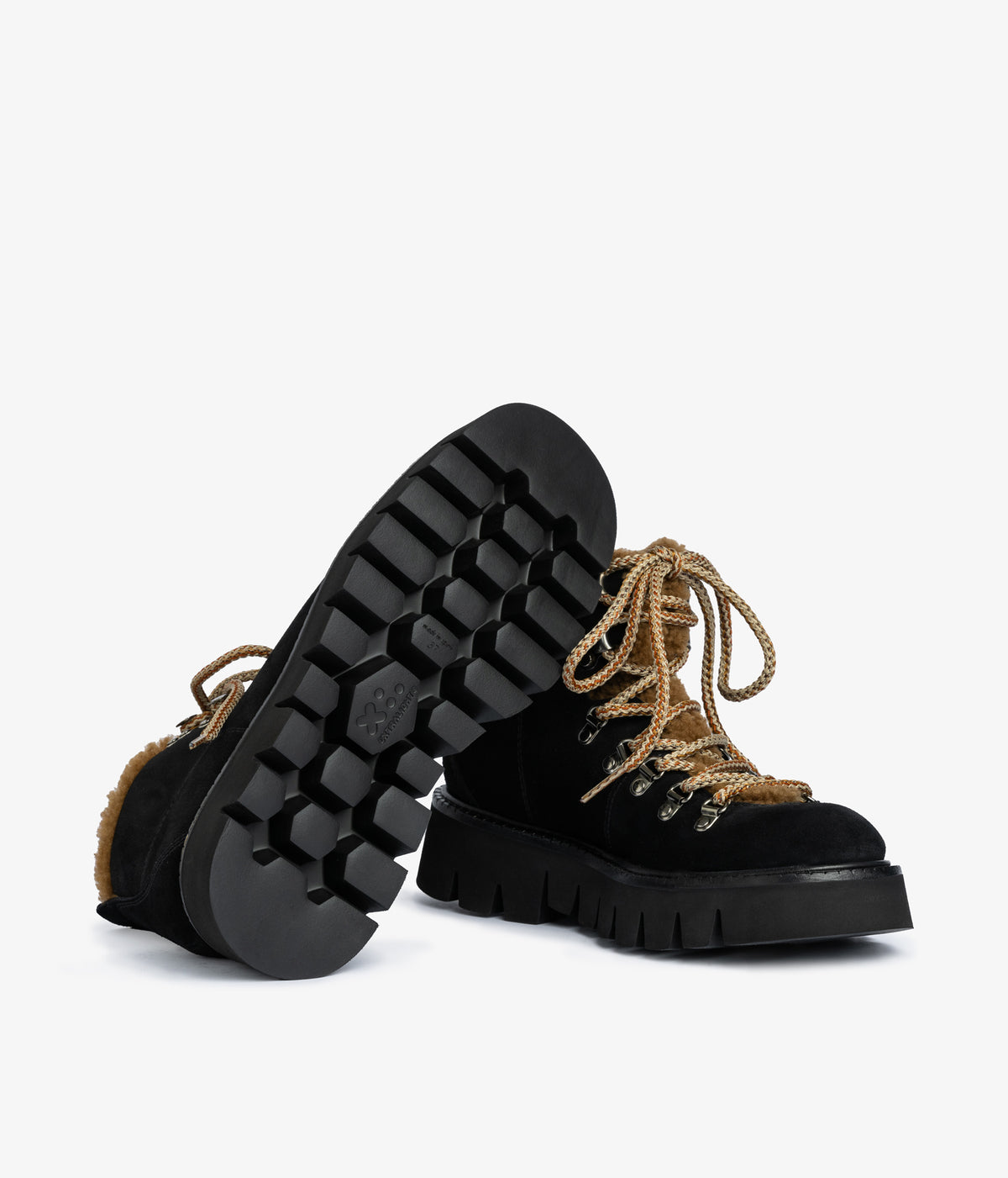 salama / black castoro