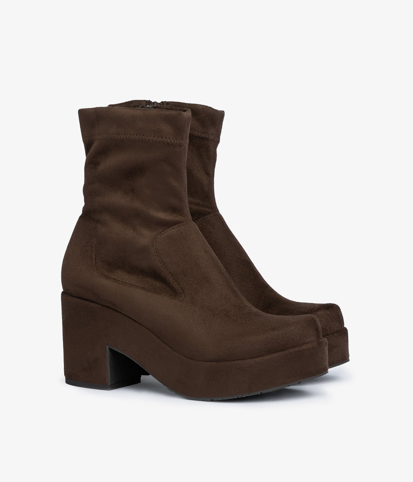 daneta / brown suedette