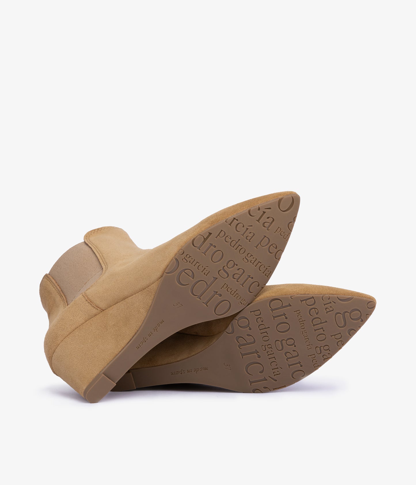 olie / dijon velour