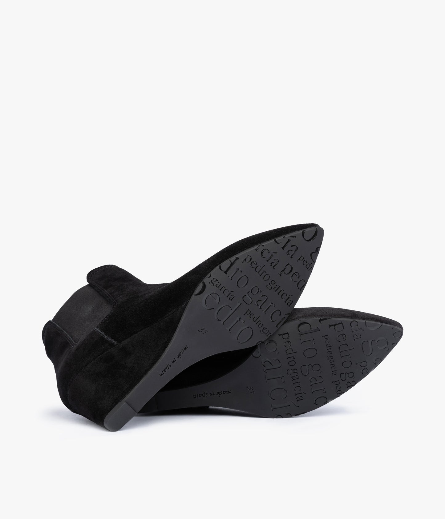 olie / black velour