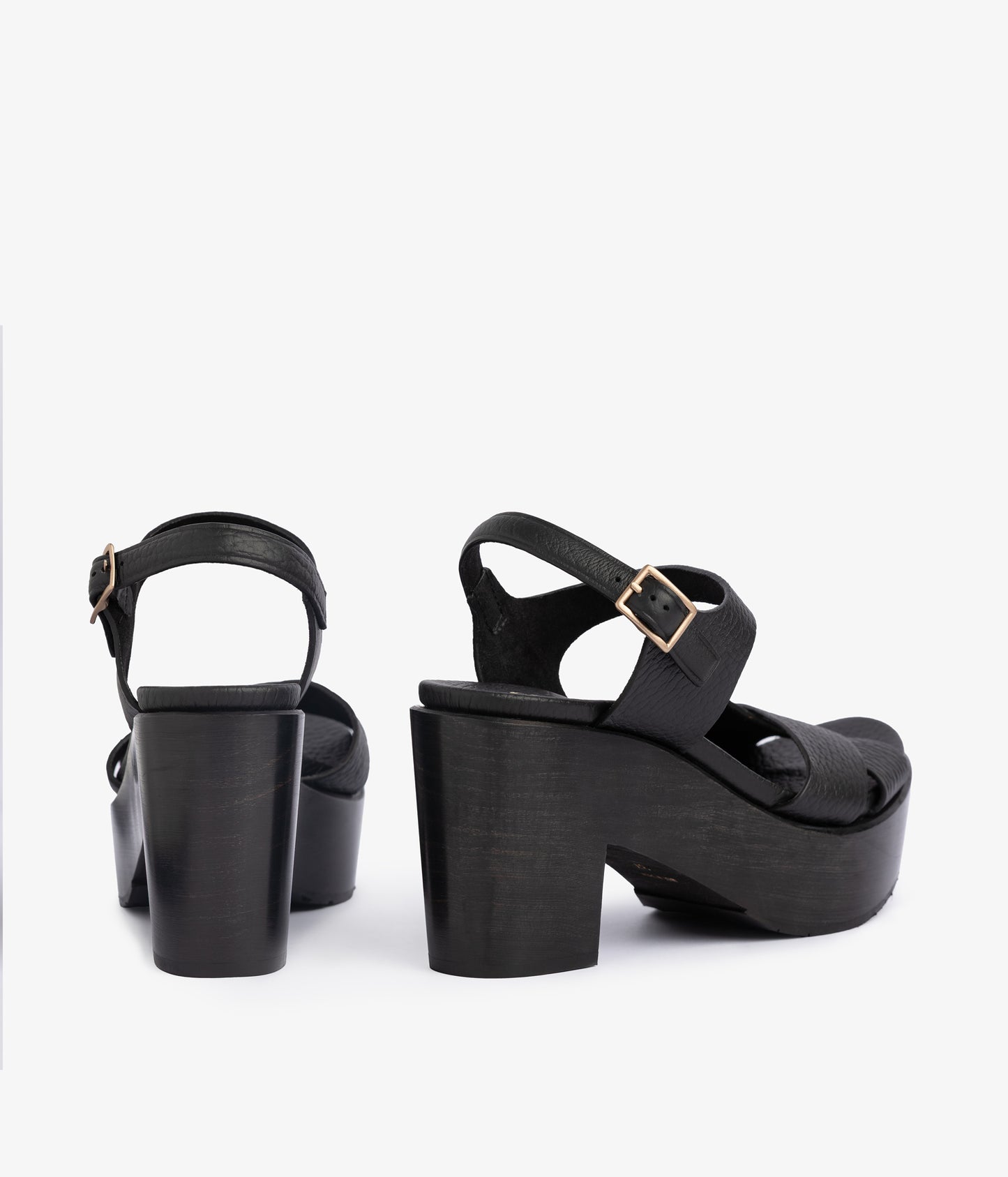 darby / black cervo-black pine