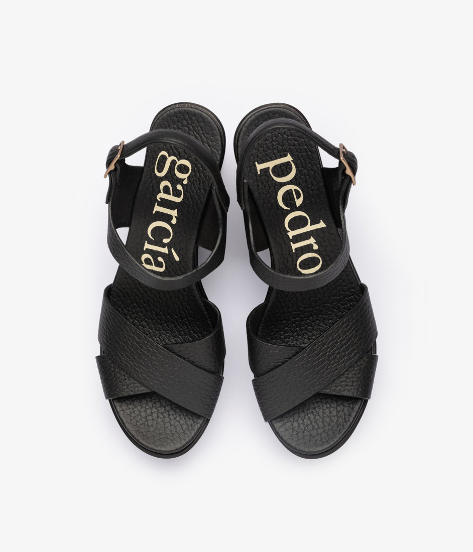 darby / black cervo-black pine