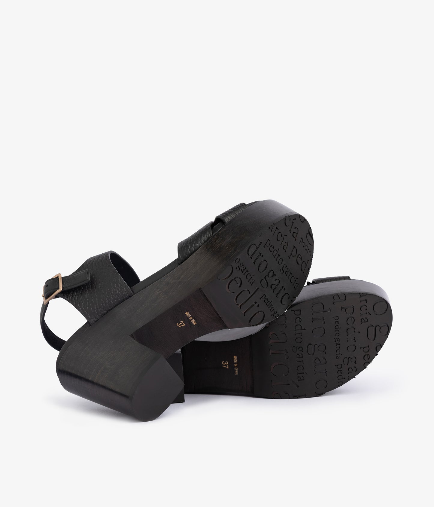 darby / black cervo-black pine